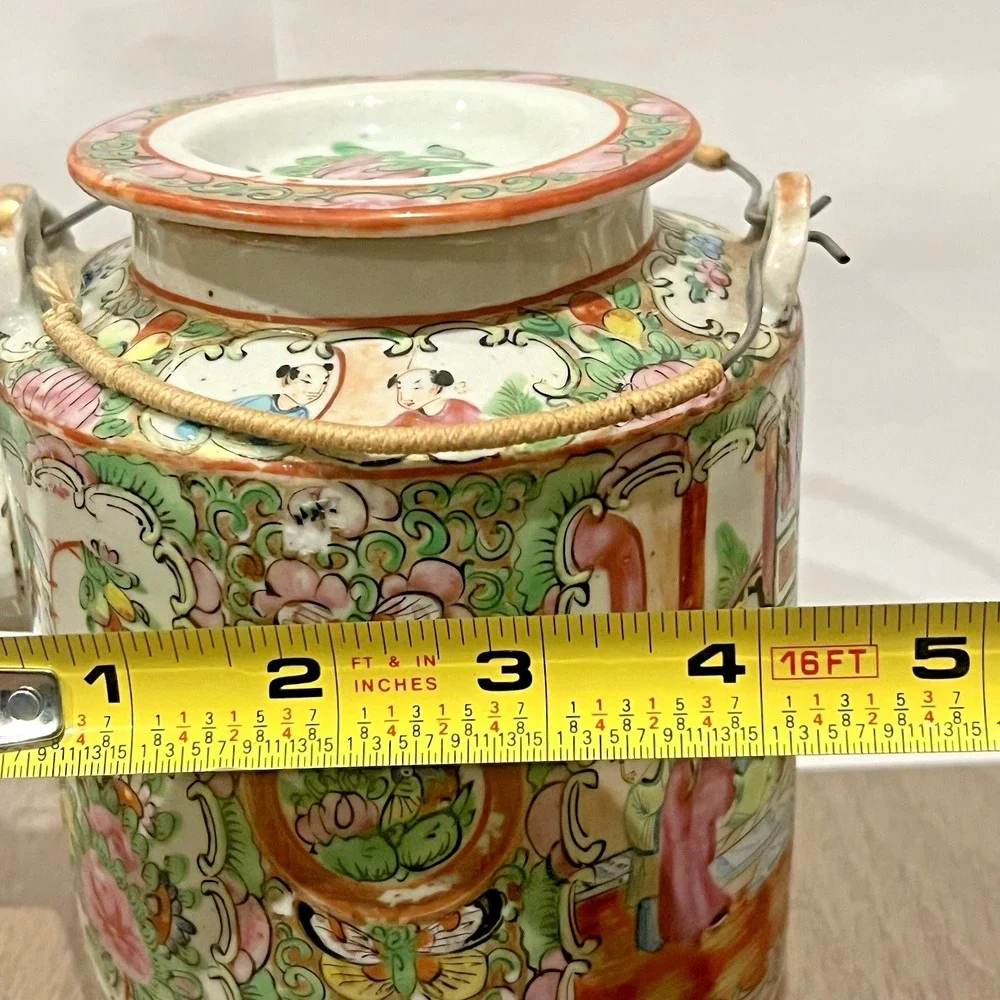 Antique Qing Rose Medallion Teapot Hand Painted Famille Rose 19thC‎ Chinese